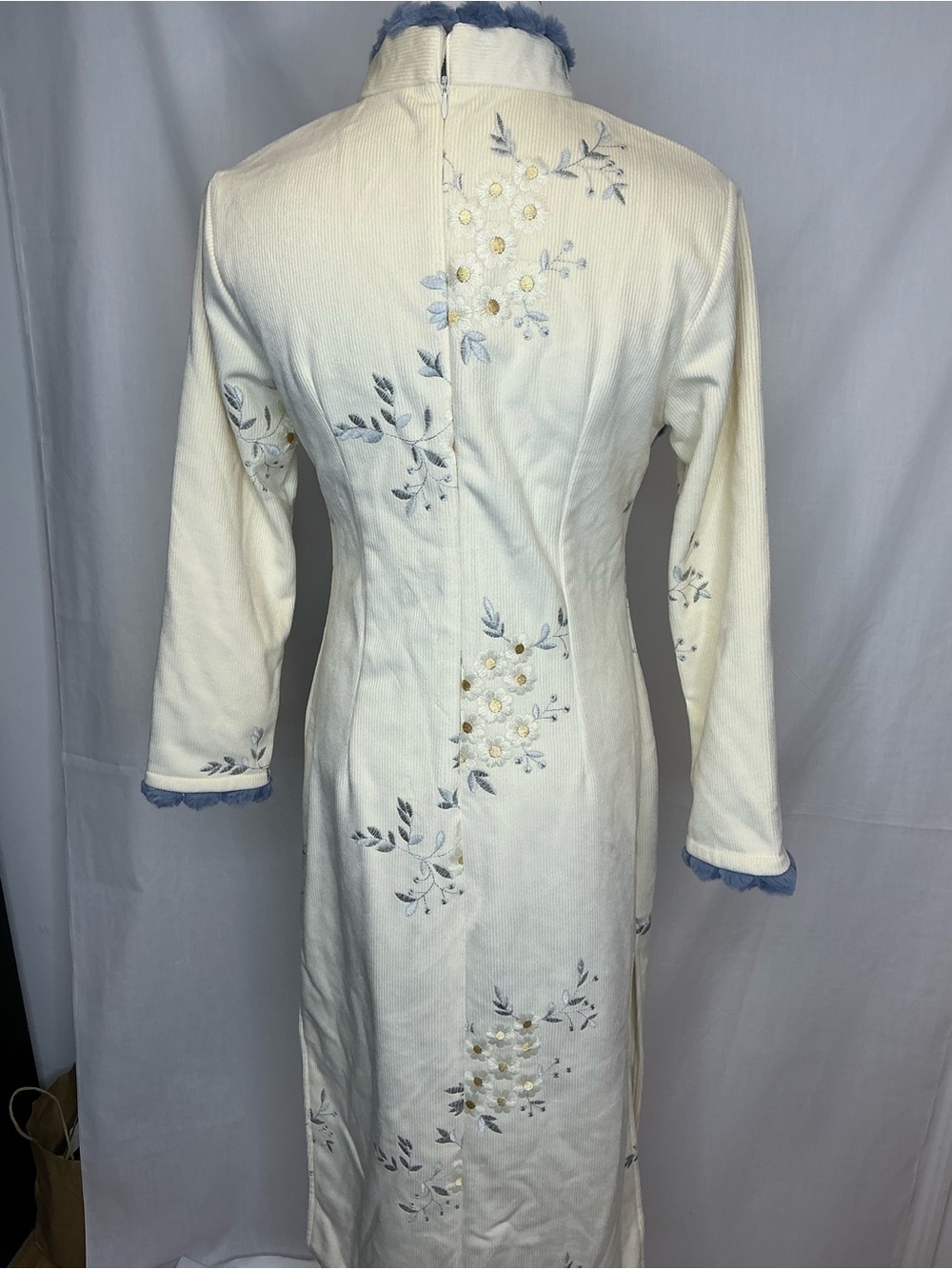 2162 - Ivory Long-Sleeve Embroidered Cheongsam Dress with Blue Trim - Picture 6 of 10